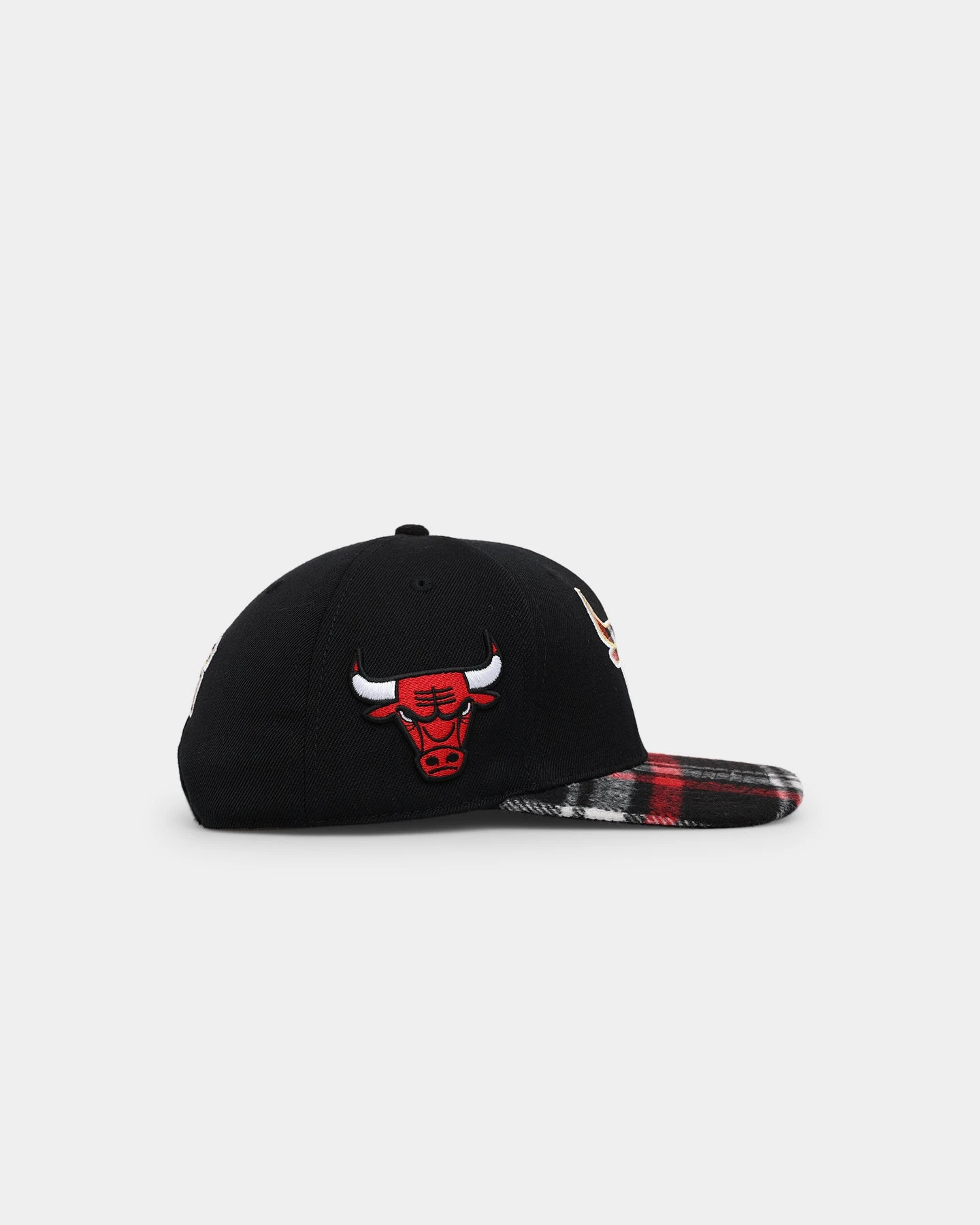 Pro Standard Chicago Bulls Prop Prep Plaid Snapback Black Pro Standard Chicago Bulls Prop Prep Plaid Snapback Black -Mitchell & Ness Shop 01029716 YB001 default 0030