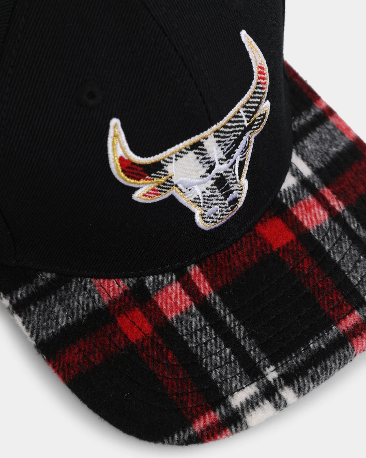 Pro Standard Chicago Bulls Prop Prep Plaid Snapback Black Pro Standard Chicago Bulls Prop Prep Plaid Snapback Black -Mitchell & Ness Shop 01029716 YB001 default 0070