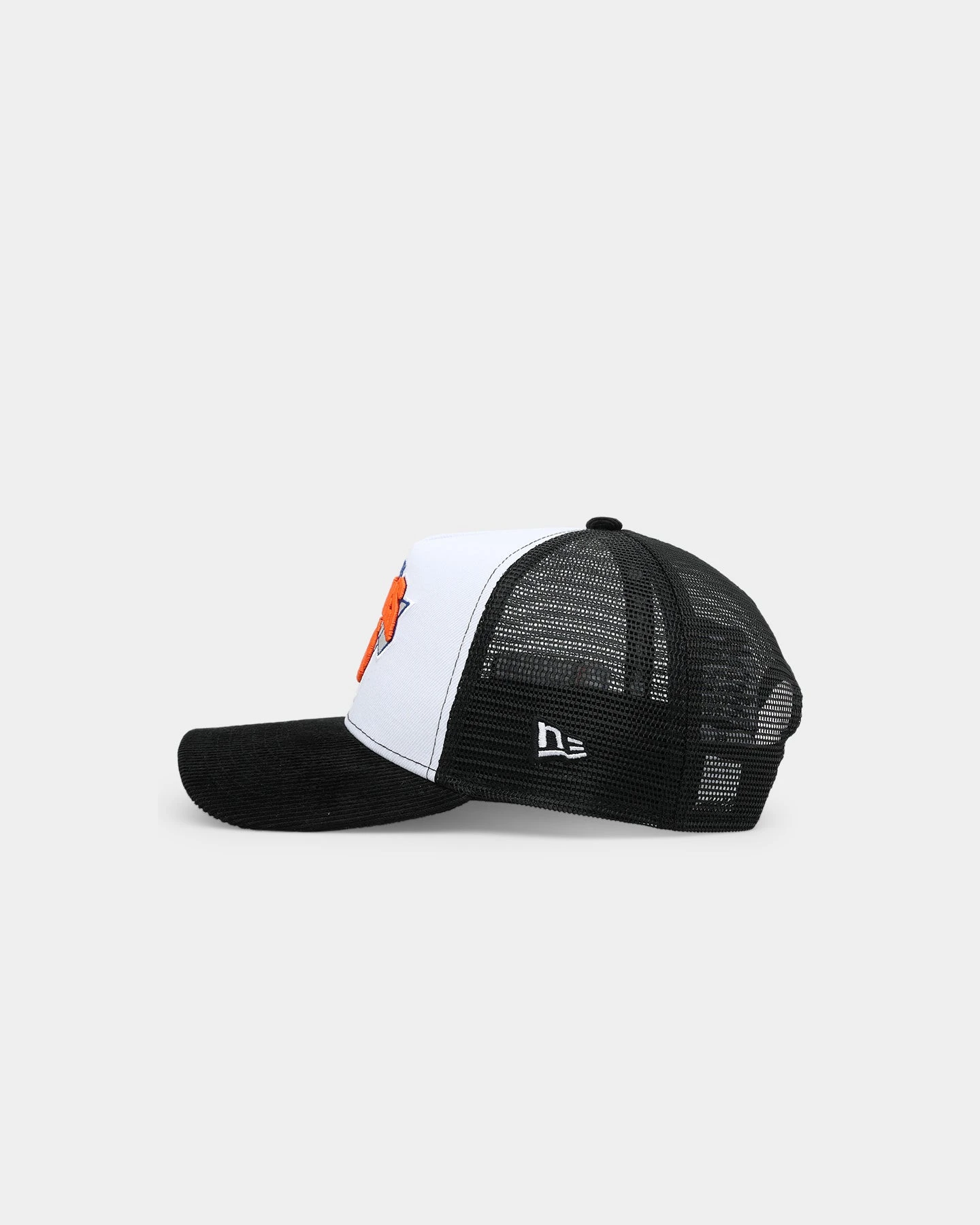 New Era New York Knicks 'NBA Summer League' 9FORTY A-Frame Snapback Black/White New Era New York Knicks 'NBA Summer League' 9FORTY A-Frame Snapback Black/White -Mitchell & Ness Shop 01030278 YB012 default 0040
