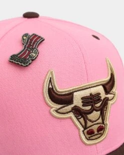 Mitchell & Ness Chicago Bulls 'Bacon Sugar' Fitted Pink -Mitchell & Ness Shop 01030489 YP001 default 0070