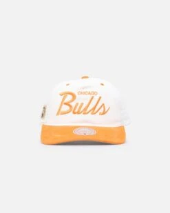 Mitchell & Ness Chicago Bulls Pastel Corduroy Snapback White Cream/Orange 6 Mitchell & Ness Chicago Bulls Pastel Corduroy Snapback White Cream/Orange -Mitchell & Ness Shop 01032440 YX676 default 0050
