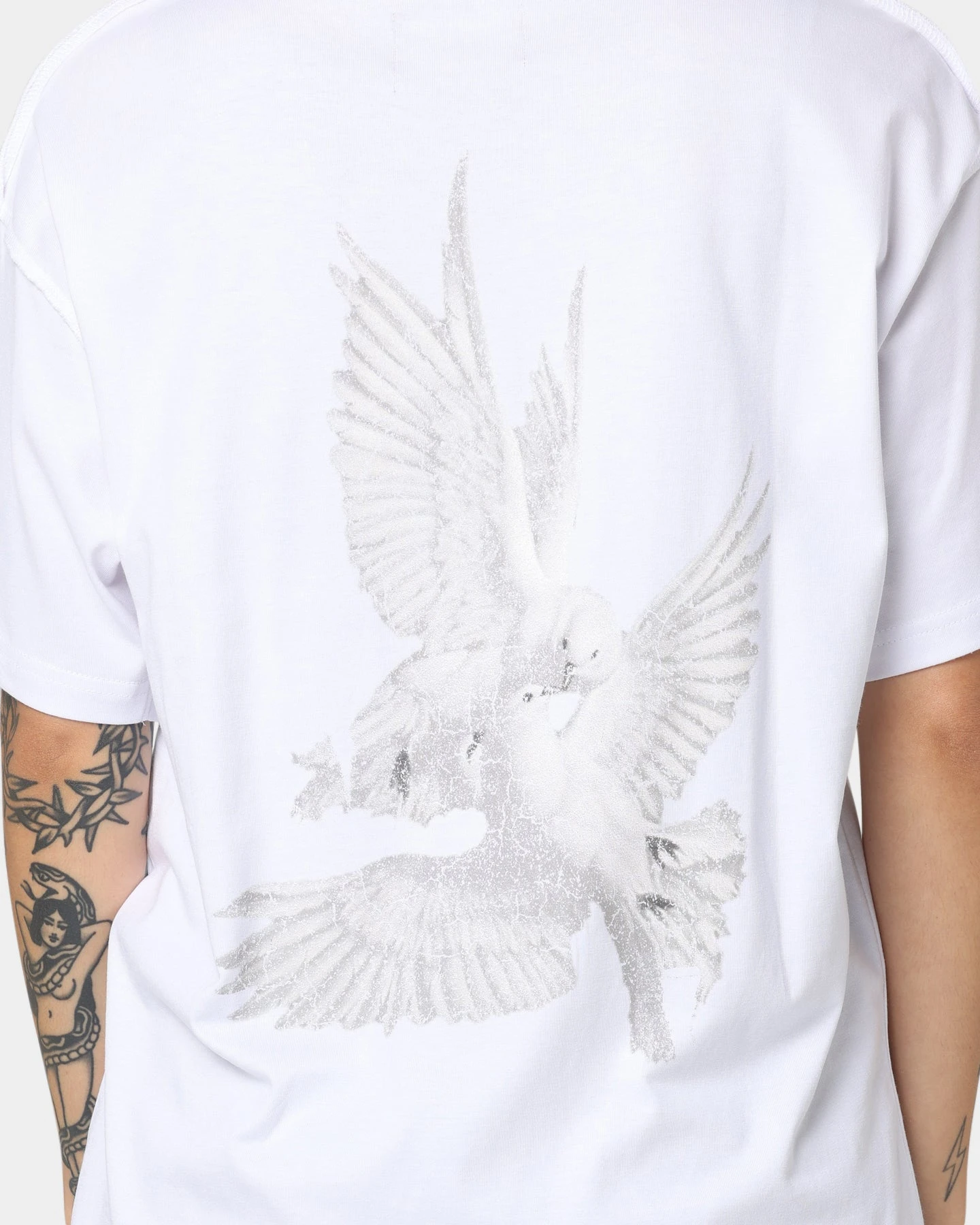 Saint Morta Doves Vintage T-Shirt White Saint Morta Doves Vintage T-Shirt White -Mitchell & Ness Shop 02033002 YW100 womens 0040