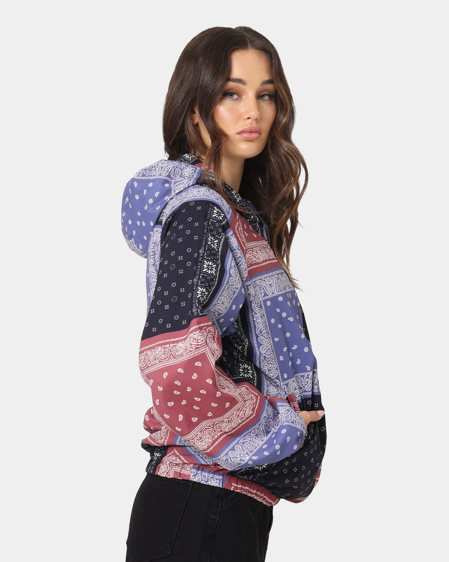 XXIII Women's Enna Bandana Puffer Jacket Multi-coloured XXIII Women's Enna Bandana Puffer Jacket Multi-coloured -Mitchell & Ness Shop 02036688 YM041 womens 0050