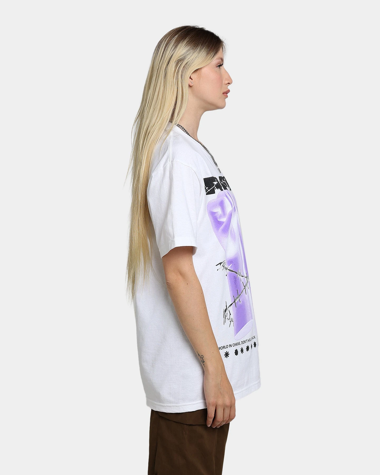 Rats Get Fat Throwing Hands T-Shirt White Rats Get Fat Throwing Hands T-Shirt White -Mitchell & Ness Shop 02039077 YW100 womens 050