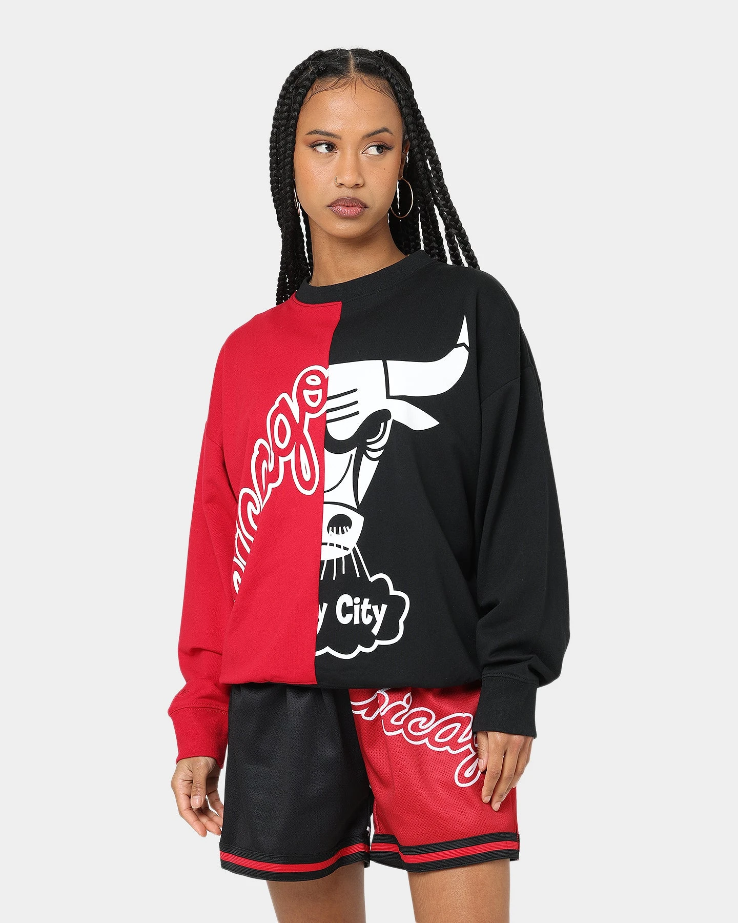 Mitchell & Ness Women's Chicago Bulls Big Face 5.0 Crewneck Red Mitchell & Ness Women's Chicago Bulls Big Face 5.0 Crewneck Red -Mitchell & Ness Shop 02039151 YR001 womens 0010