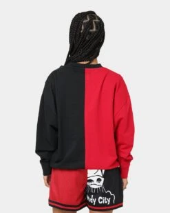 Mitchell & Ness Women's Chicago Bulls Big Face 5.0 Crewneck Red 5 Mitchell & Ness Women's Chicago Bulls Big Face 5.0 Crewneck Red -Mitchell & Ness Shop 02039151 YR001 womens 0040