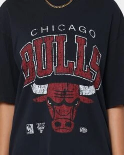 Mitchell & Ness Women's Chicago Bulls XL Arch Vintage T-Shirt Faded Black -Mitchell & Ness Shop 02040028 YB554 womens 0030