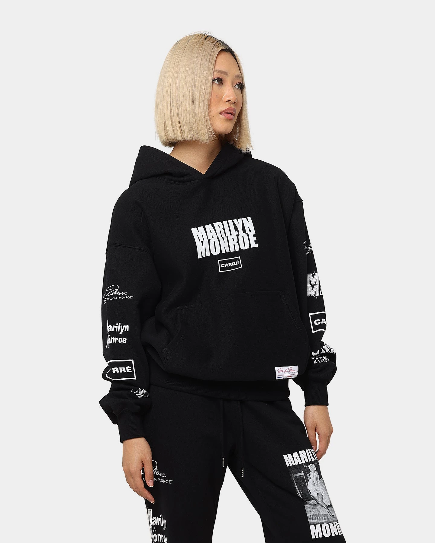 Carré X Marilyn Monroe Bold Is Beautiful Hoodie Black Carré X Marilyn Monroe Bold Is Beautiful Hoodie Black -Mitchell & Ness Shop 02041061 YB001 womens 0060