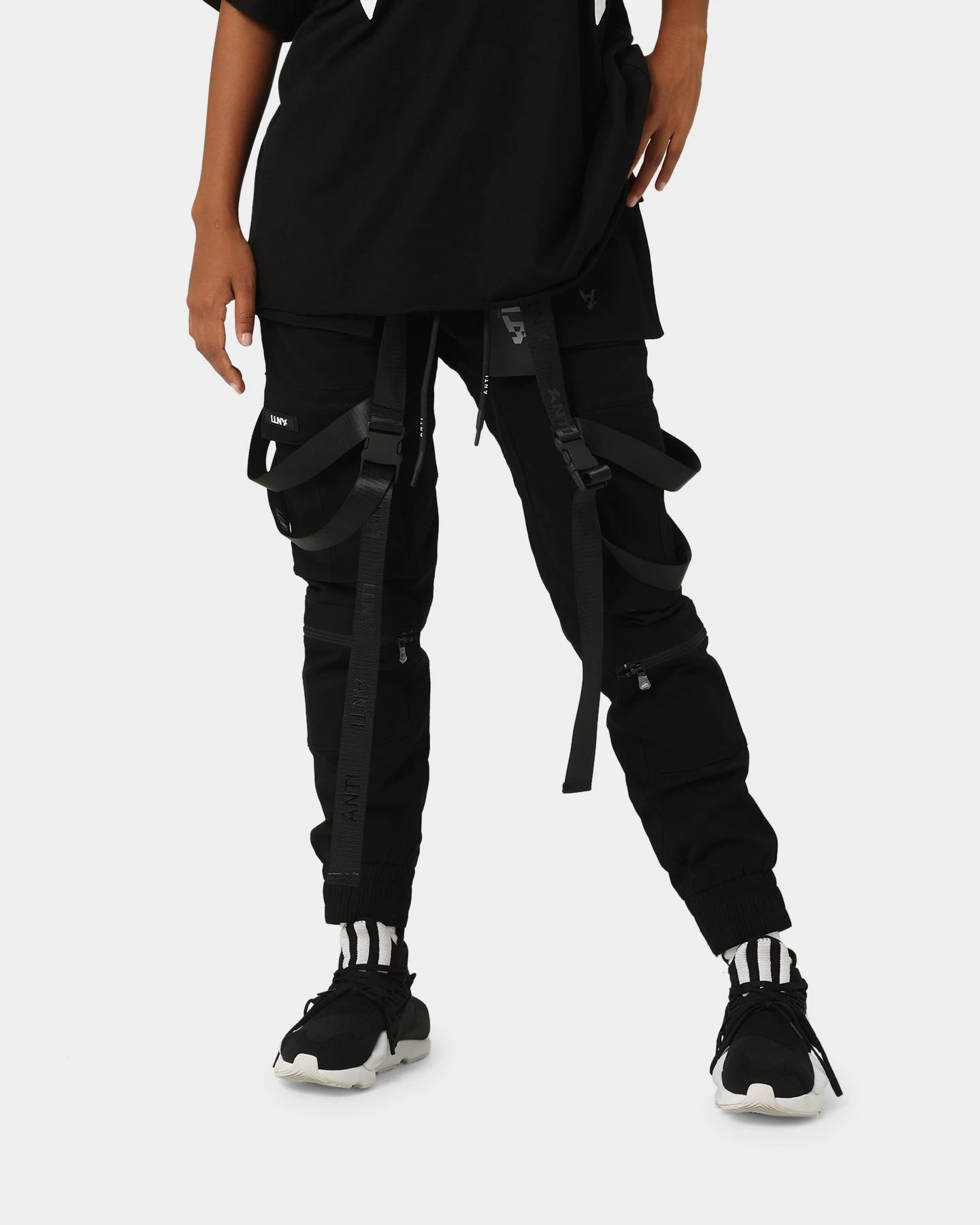 The Anti Order Tokyo Moto T-Shirt Black/White The Anti Order Tokyo Moto T-Shirt Black/White -Mitchell & Ness Shop 02042552 YB012 womens 0080