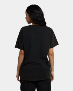 Goat Crew Love More T-Shirt Black Wash -Mitchell & Ness Shop 02042971 YB295 womens 0040