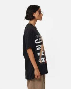 Goat Crew X Avatar: The Last Airbender Aang Vintage T-Shirt Black Wash -Mitchell & Ness Shop 02045250 YB295 womens 0060