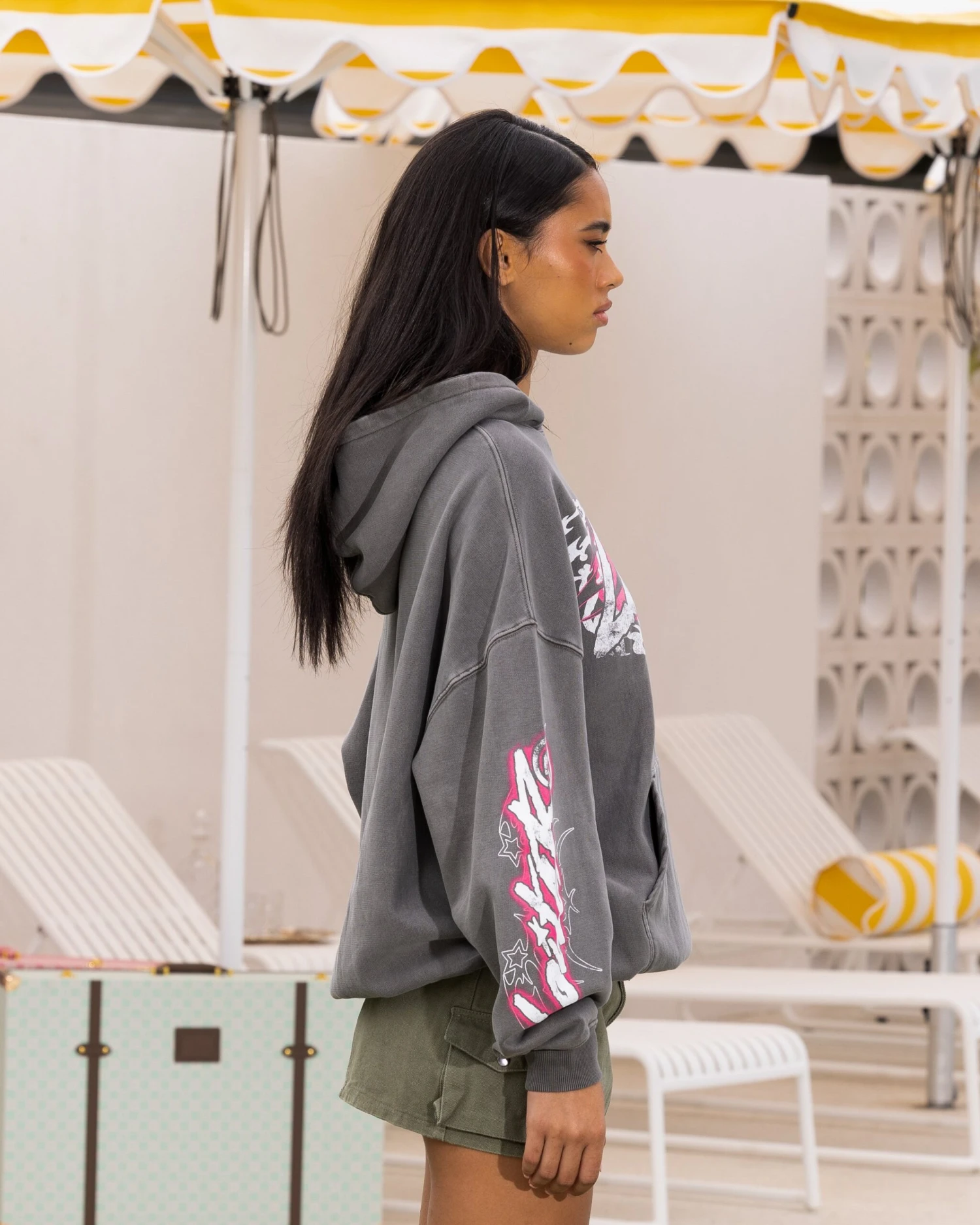 Loiter Wave Break Vintage Hoodie Charcoal Loiter Wave Break Vintage Hoodie Charcoal -Mitchell & Ness Shop 02047619 YC300 womens 0050 scaled