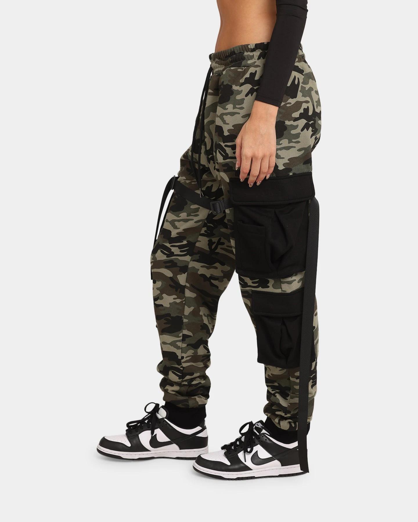 XXIII Raj Cargo Pants Camo XXIII Raj Cargo Pants Camo -Mitchell & Ness Shop 03007985 YC001 womens 0060