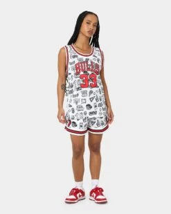 Mitchell & Ness Women's Chicago Bulls Doodle Shorts White -Mitchell & Ness Shop 03009579 YW100 womens 0020