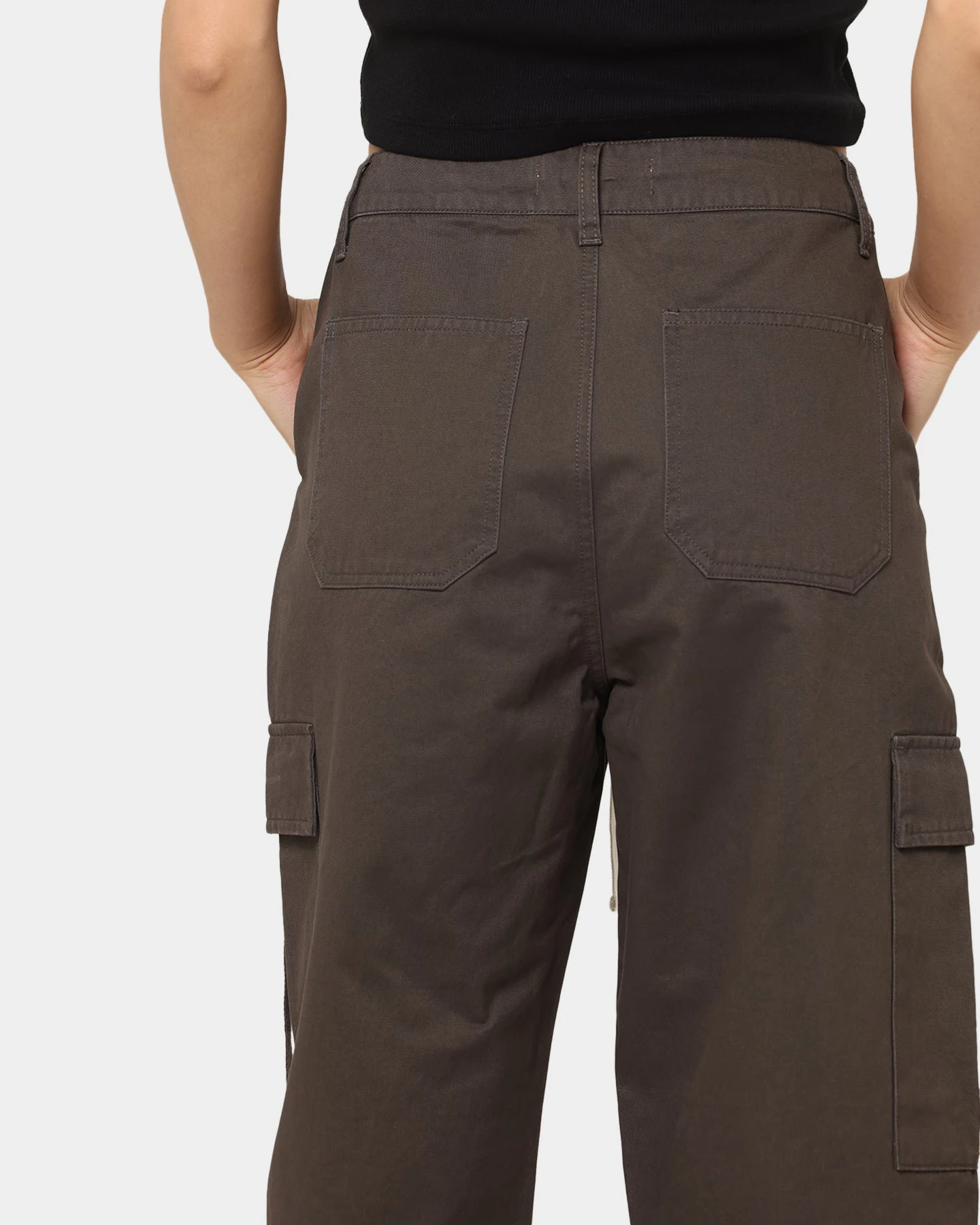 MNML Women's Baggy Cargo Pants Charcoal MNML Women's Baggy Cargo Pants Charcoal -Mitchell & Ness Shop 03010298 YC300 womens 0080