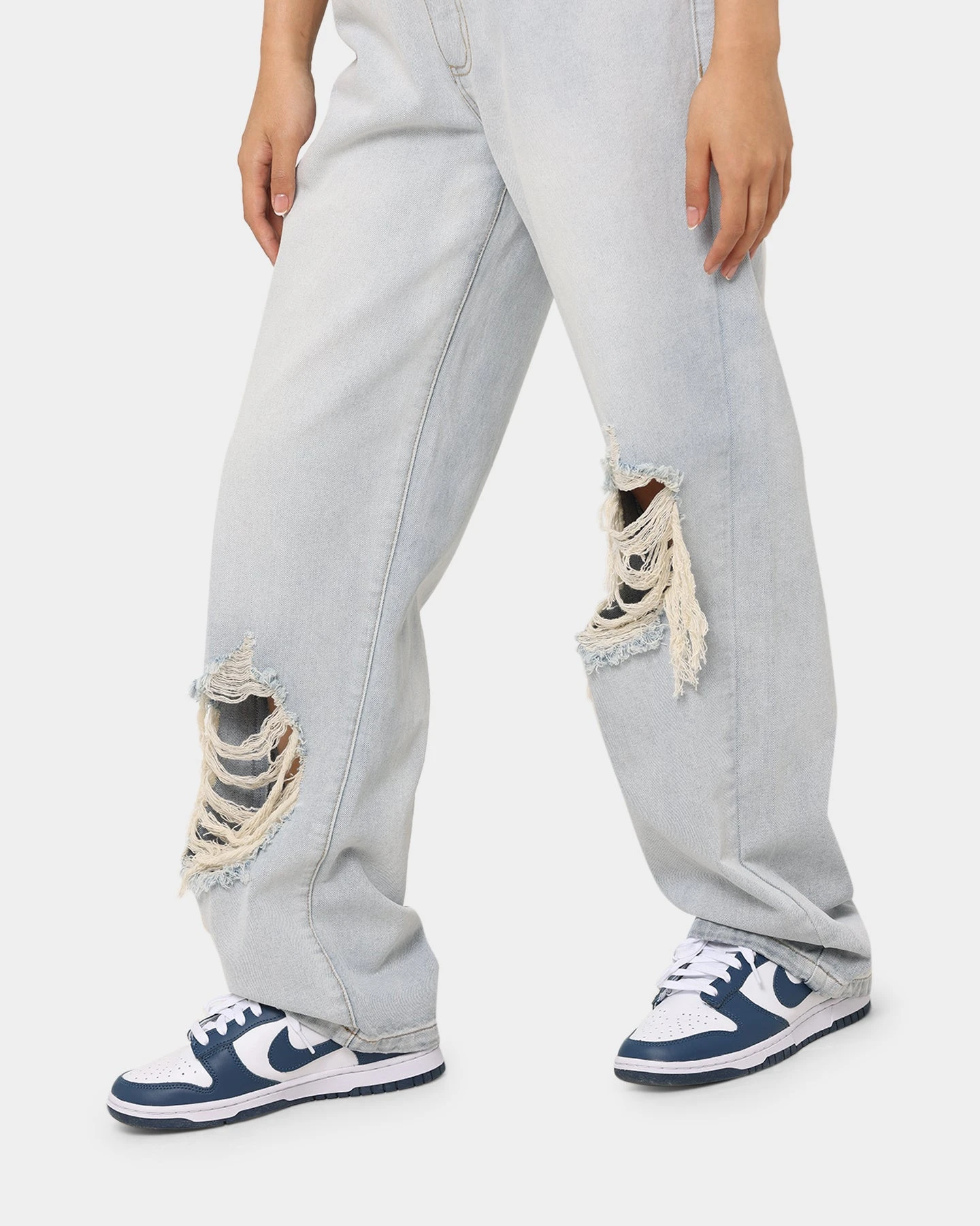 MNML Women's Baggy Distressed Jeans Vintage Blue MNML Women's Baggy Distressed Jeans Vintage Blue -Mitchell & Ness Shop 03010299 YX561 womens 0040