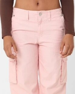True Religion Women's Big T Cargo Pants Strawberry 5 True Religion Women's Big T Cargo Pants Strawberry -Mitchell & Ness Shop 03010926 YS692 womens 0070