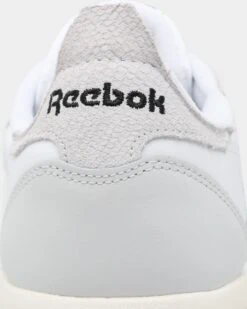 Reebok Women's Classic Leather SP Extra White -Mitchell & Ness Shop 05010506 YW100 default 0090