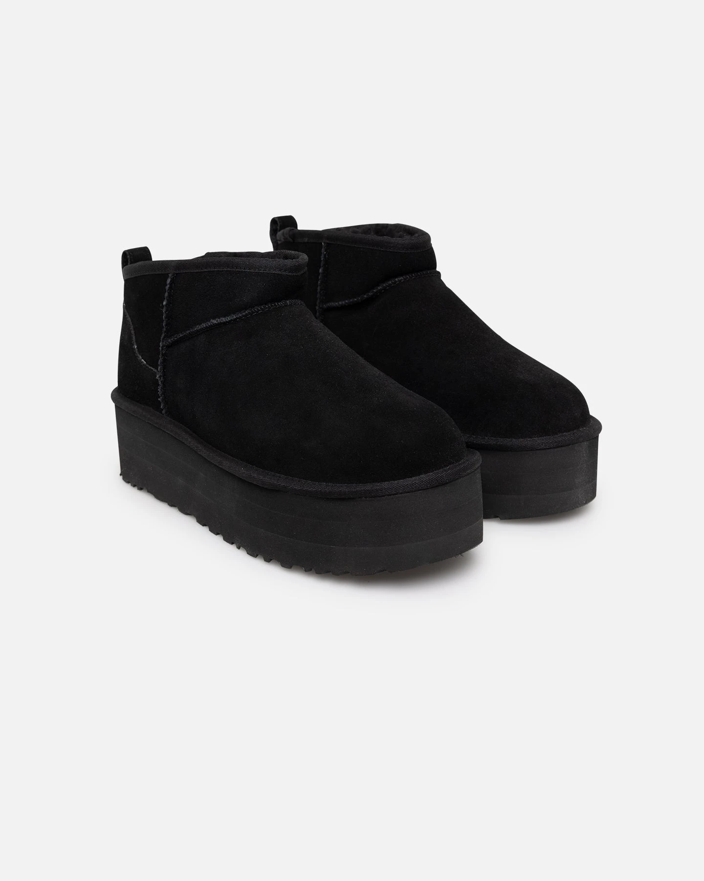 Ugg Boots Women's Classic Ultra Mini Platform Black Ugg Boots Women's Classic Ultra Mini Platform Black -Mitchell & Ness Shop 05010847 YB001 default 0020