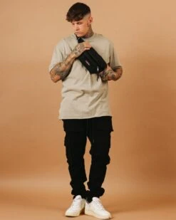 Eastpak Doggy Bum Bag Black -Mitchell & Ness Shop 06008490 YB001 mens 0021