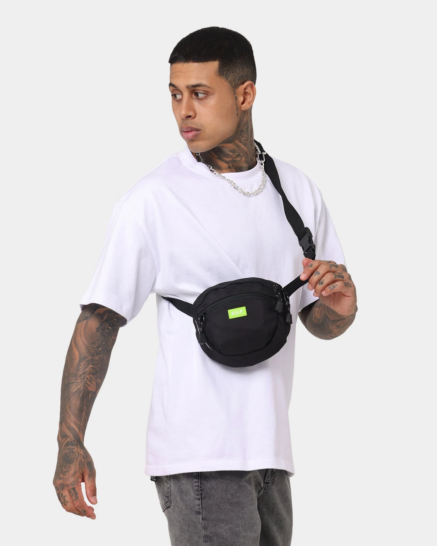 HUF Bunker Shoulder Bag Black HUF Bunker Shoulder Bag Black -Mitchell & Ness Shop 06009460 YB001 mens 0010