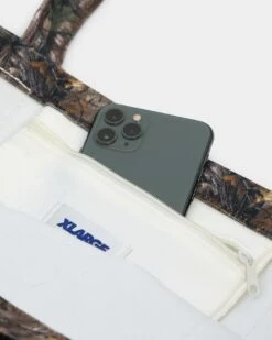 X-Large Camo Tote Bag Real Tree Camo -Mitchell & Ness Shop 06009869 YR245 default 0040