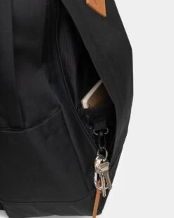 Herschel Bag Co Heritage Shoulder Bag Black/Tan -Mitchell & Ness Shop 06010308 YB023 default 0050 e31b323b 9fc6 4033 be72 a25a8dddcbf1