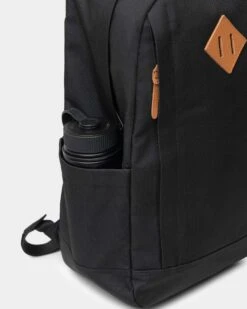 Herschel Bag Co Heritage Shoulder Bag Black/Tan -Mitchell & Ness Shop 06010308 YB023 default 0060 ef195665 24fe 4ced ae63 922999d8dfb7