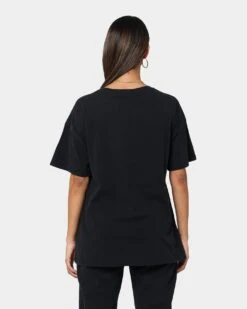 KISS Bravado Women's Hotter Than Hell T-Shirt Black -Mitchell & Ness Shop 08000620 YB001 womens 0040