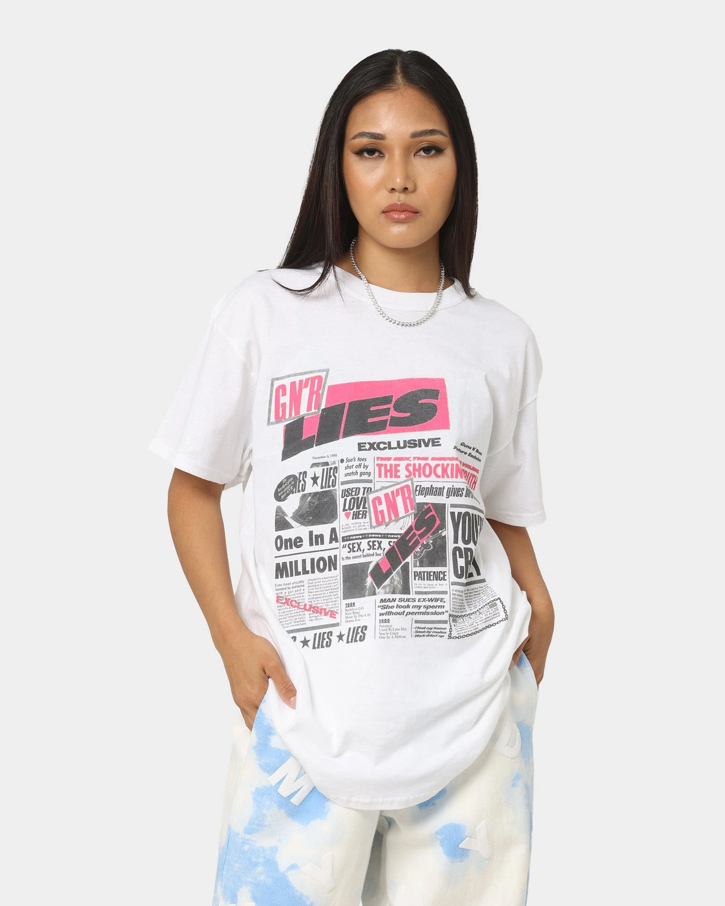 Guns N Roses Pistols Lies T-Shirt White Guns N Roses Pistols Lies T-Shirt White -Mitchell & Ness Shop 08000949 YW100 womens 0010