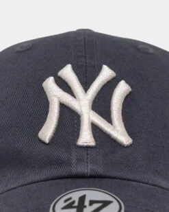 '47 BRAND 47 Brand Men's New York Yankees Clean Up Strapback Vintage Navy -Mitchell & Ness Shop 190182525801 default 000050 1a1eca82 1729 4cfc bbfa 5bcf6297cdce