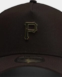New Era Pittsburgh Pirates Mini Metal 9FORTY A-Frame Snapback Black/Gold 6 New Era Pittsburgh Pirates Mini Metal 9FORTY A-Frame Snapback Black/Gold -Mitchell & Ness Shop 191715365192 default 0060