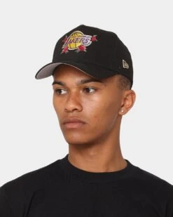 New Era Los Angeles Lakers 'Floral Logo' 9FORTY K-Frame Snapback Black/Floral -Mitchell & Ness Shop 194087941698 mens 0100