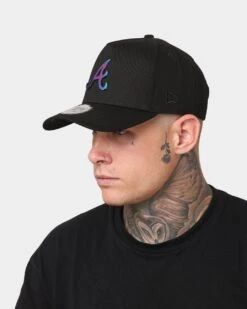 New Era Atlanta Braves 'Metal Badge' 9FORTY K-Frame Snapback Black/Iridescent -Mitchell & Ness Shop 194457736640 default 00100