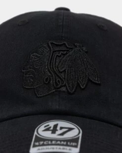 '47 BRAND 47 Brand Chicago Blackhawks Clean Up Strapback Black/Black -Mitchell & Ness Shop 194602643540 default 00050
