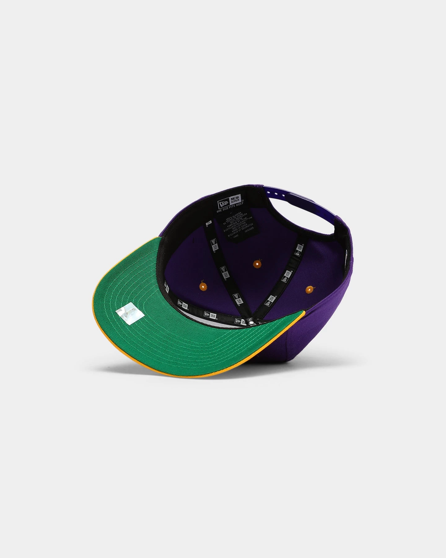 New Era Los Angeles Lakers Old Golfer Snapback Purple/Yellow New Era Los Angeles Lakers Old Golfer Snapback Purple/Yellow -Mitchell & Ness Shop 195488150696 default 0070
