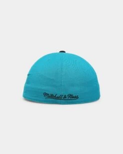 Mitchell & Ness Detroit Pistons 'Team 2 Tone 2.0 Hardwood Classics' Fitted Teal -Mitchell & Ness Shop 195563747407 default 0020