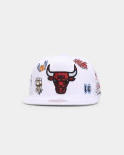 Mitchell & Ness Chicago Bulls 'Hand Drawn' Original Fit Snapback White