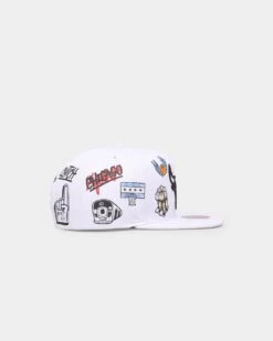 Mitchell & Ness Chicago Bulls 'Hand Drawn' Original Fit Snapback White -Mitchell & Ness Shop 195563796481 default 0030