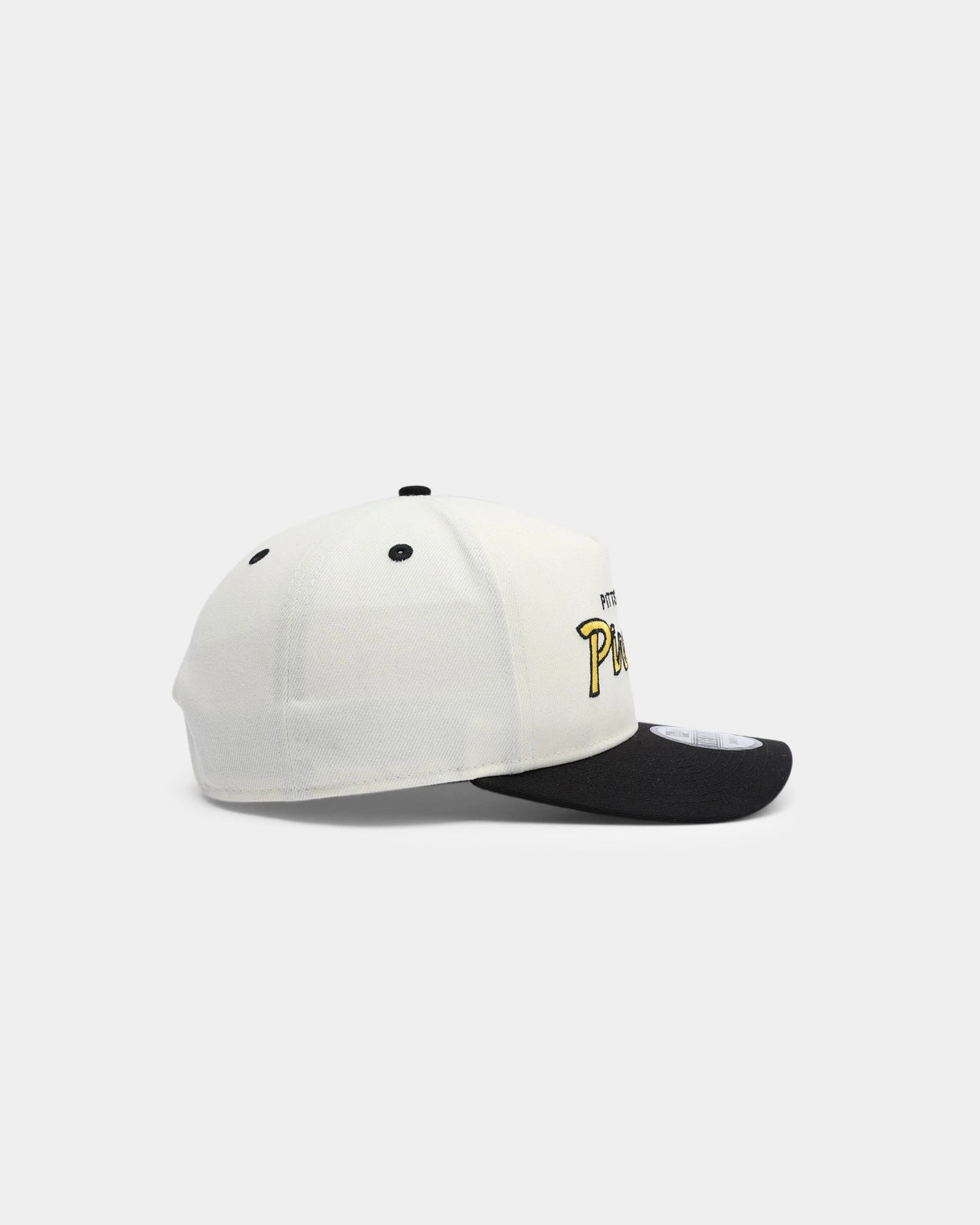 New Era Pittsburgh Pirates Off White Script Old Golfer Snapback Off White New Era Pittsburgh Pirates Off White Script Old Golfer Snapback Off White -Mitchell & Ness Shop 195599784070 default 0040