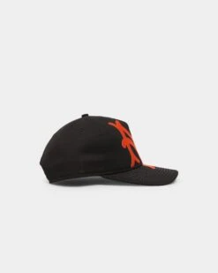 New Era New York Giants 'Oversized Team Logo' Old Golfer Snapback Black/Orange 5 New Era New York Giants 'Oversized Team Logo' Old Golfer Snapback Black/Orange -Mitchell & Ness Shop 195853390290 default 0030