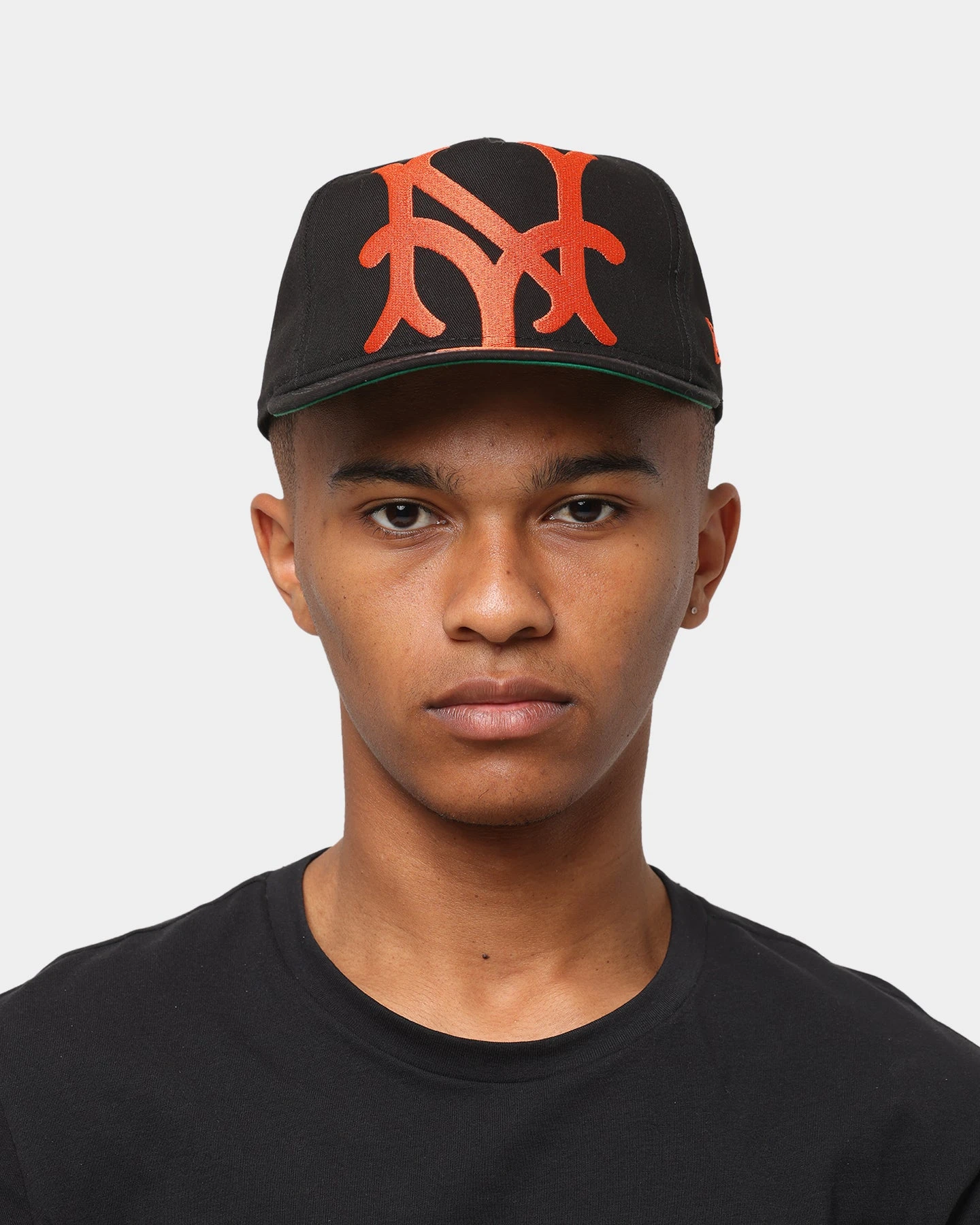 New Era New York Giants 'Oversized Team Logo' Old Golfer Snapback Black/Orange New Era New York Giants 'Oversized Team Logo' Old Golfer Snapback Black/Orange -Mitchell & Ness Shop 195853390290 mens 0011