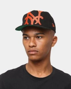 New Era New York Giants 'Oversized Team Logo' Old Golfer Snapback Black/Orange 9 New Era New York Giants 'Oversized Team Logo' Old Golfer Snapback Black/Orange -Mitchell & Ness Shop 195853390290 mens 0100 af0e6f93 d6ba 44c4 abd5 a9f737d004f5