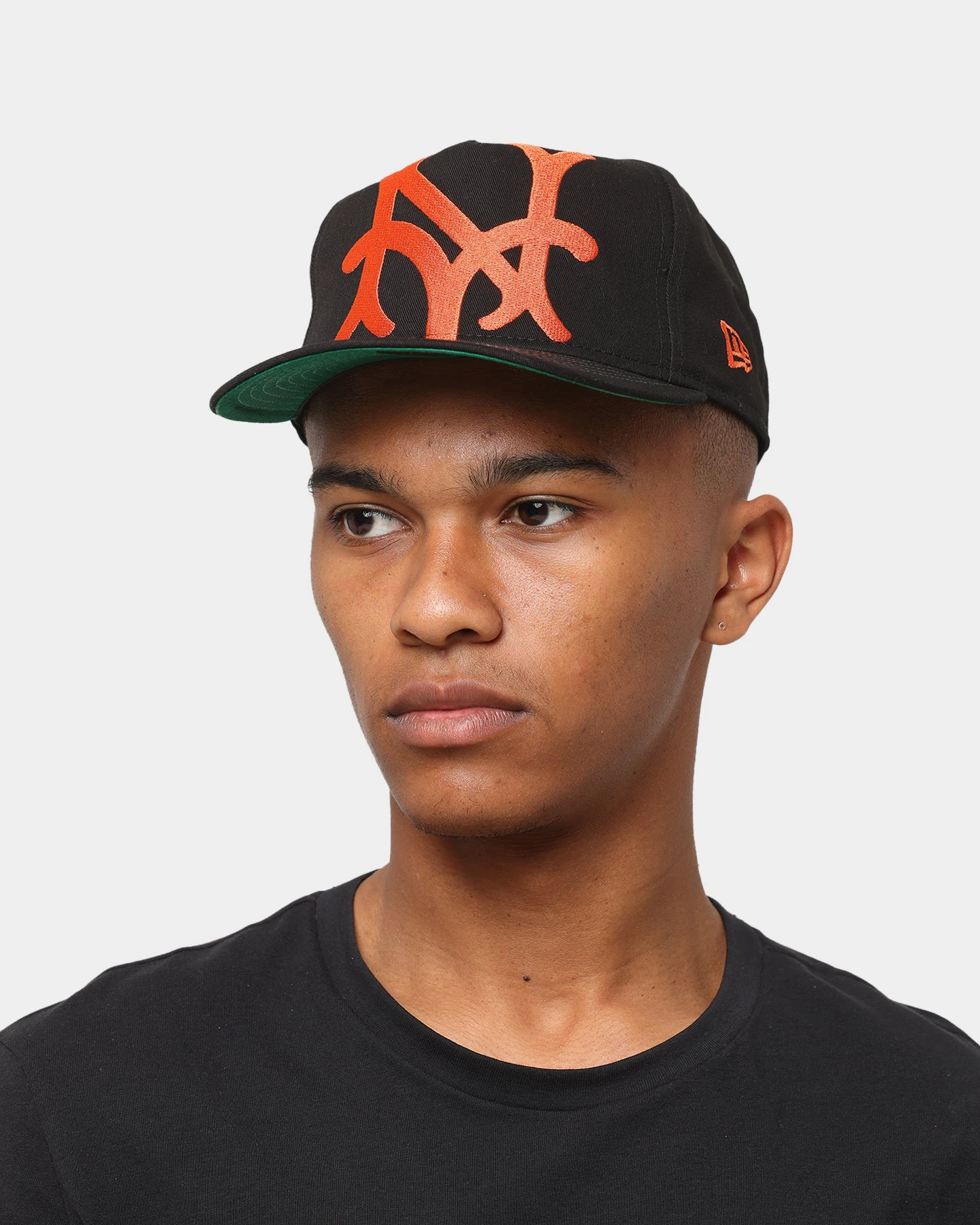 New Era New York Giants 'Oversized Team Logo' Old Golfer Snapback Black/Orange New Era New York Giants 'Oversized Team Logo' Old Golfer Snapback Black/Orange -Mitchell & Ness Shop 195853390290 mens 0100 af0e6f93 d6ba 44c4 abd5 a9f737d004f5
