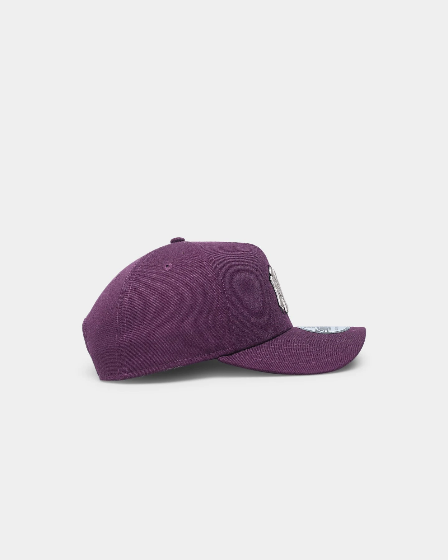 New Era New York Yankees 9FORTY A-Frame Snapback Plum New Era New York Yankees 9FORTY A-Frame Snapback Plum -Mitchell & Ness Shop 196080455929 default 0030