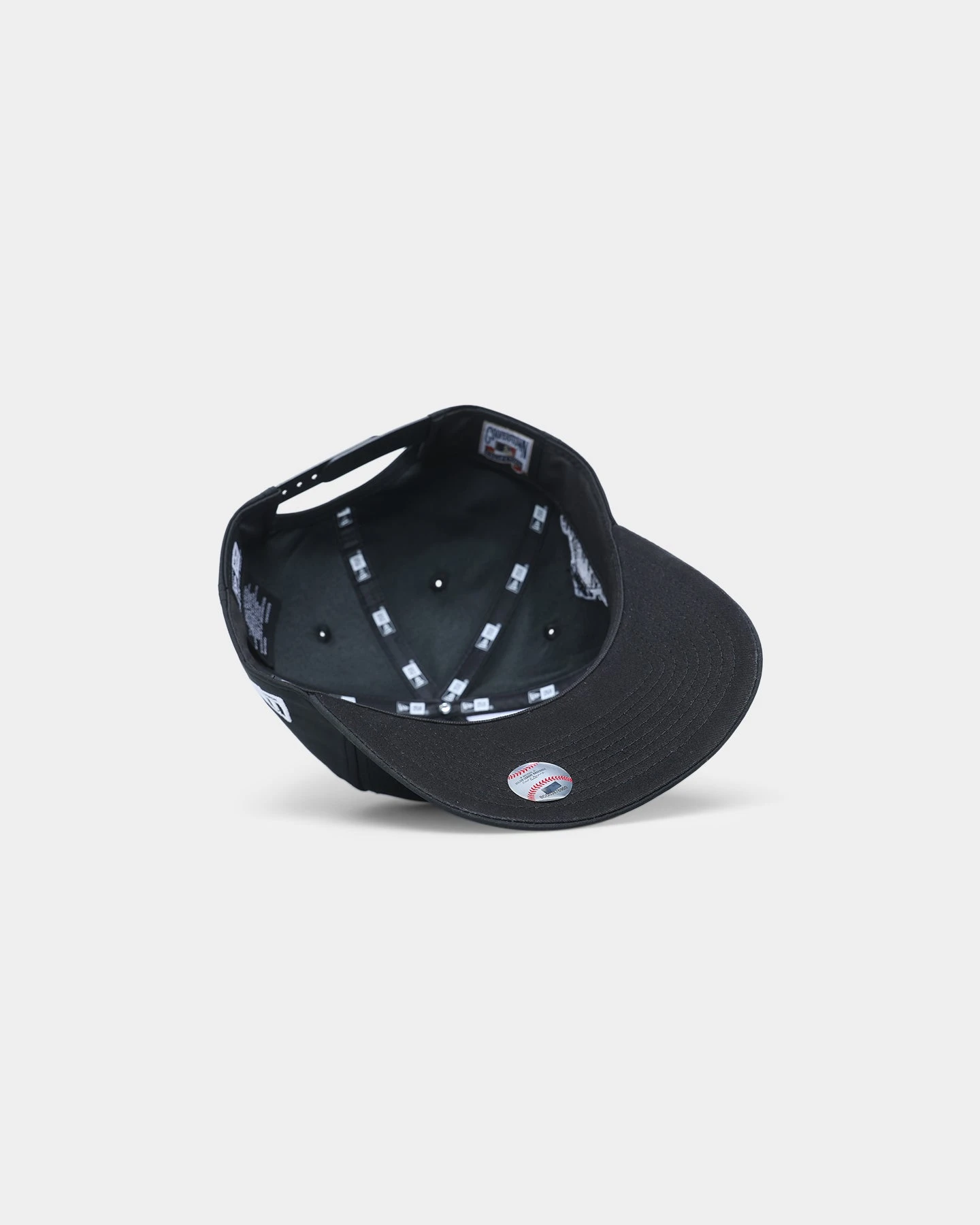 New Era Los Angeles Dodgers 1963 'Black & White World Series' Prolight Old Golfer Snapback Black/White New Era Los Angeles Dodgers 1963 'Black & White World Series' Prolight Old Golfer Snapback Black/White -Mitchell & Ness Shop 196175562921 default 0060