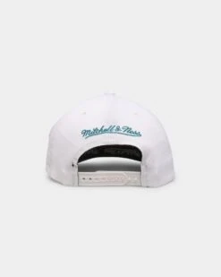Mitchell & Ness Charlotte Hornets 'Hardwood Classics Patch' Classic Red Snapback Cream 4 Mitchell & Ness Charlotte Hornets 'Hardwood Classics Patch' Classic Red Snapback Cream -Mitchell & Ness Shop 196294228906 default 0020