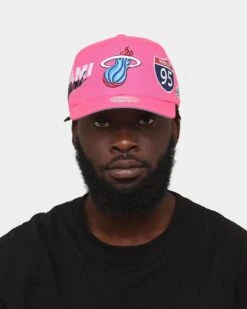 Mitchell & Ness Miami Heat 'Highway' Pro Crown Snapback Pink -Mitchell & Ness Shop 196294364314 mens 0100