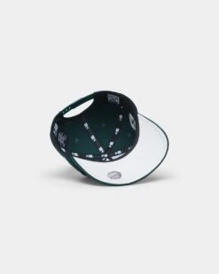 New Era Chicago White Sox 'Green & Cream' Old Golfer Snapback Dark Green -Mitchell & Ness Shop 196312168924 default 0060