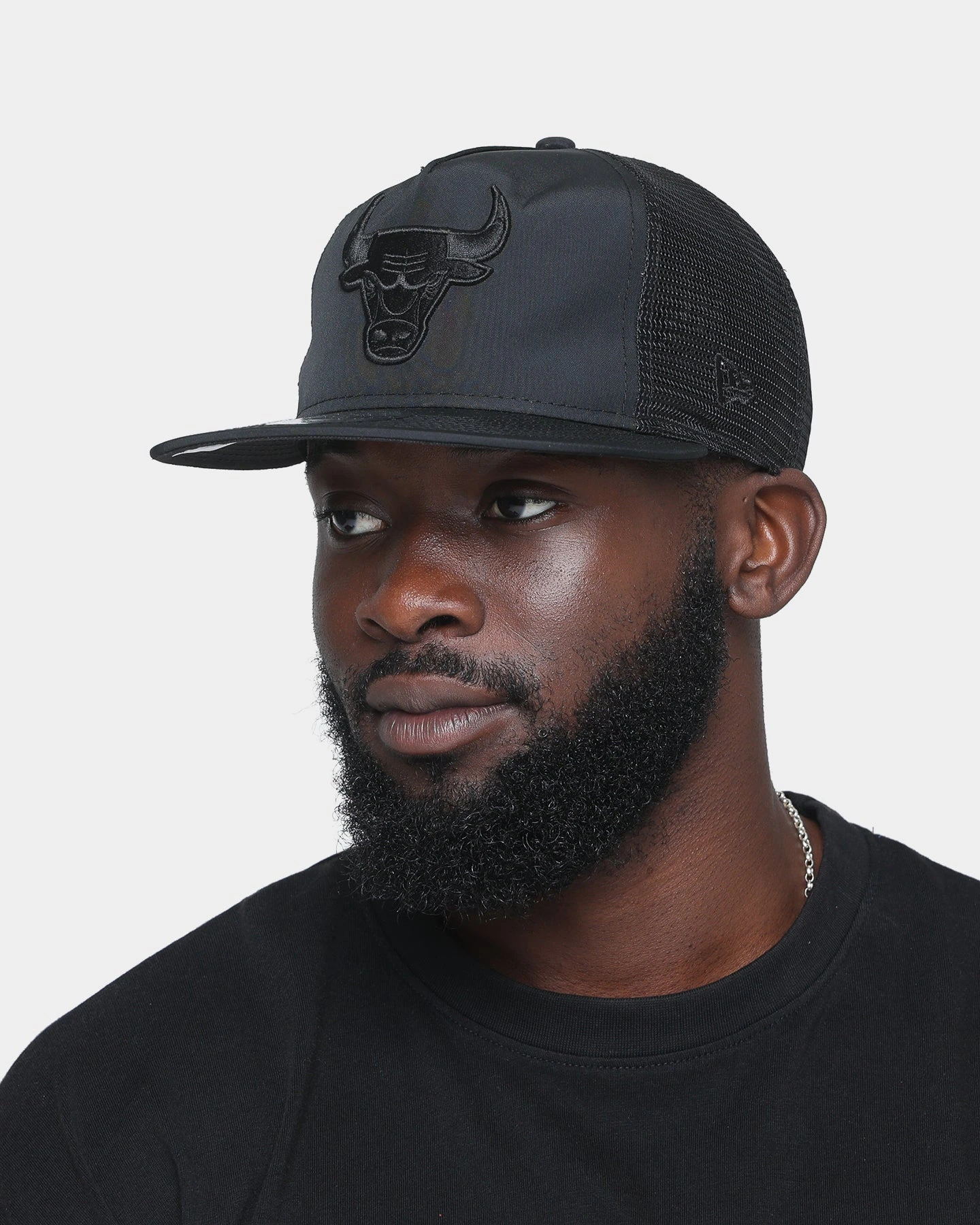 New Era Chicago Bulls Trucker Golfer Snapback Black/Black New Era Chicago Bulls Trucker Golfer Snapback Black/Black -Mitchell & Ness Shop 196313044104 mens 0011